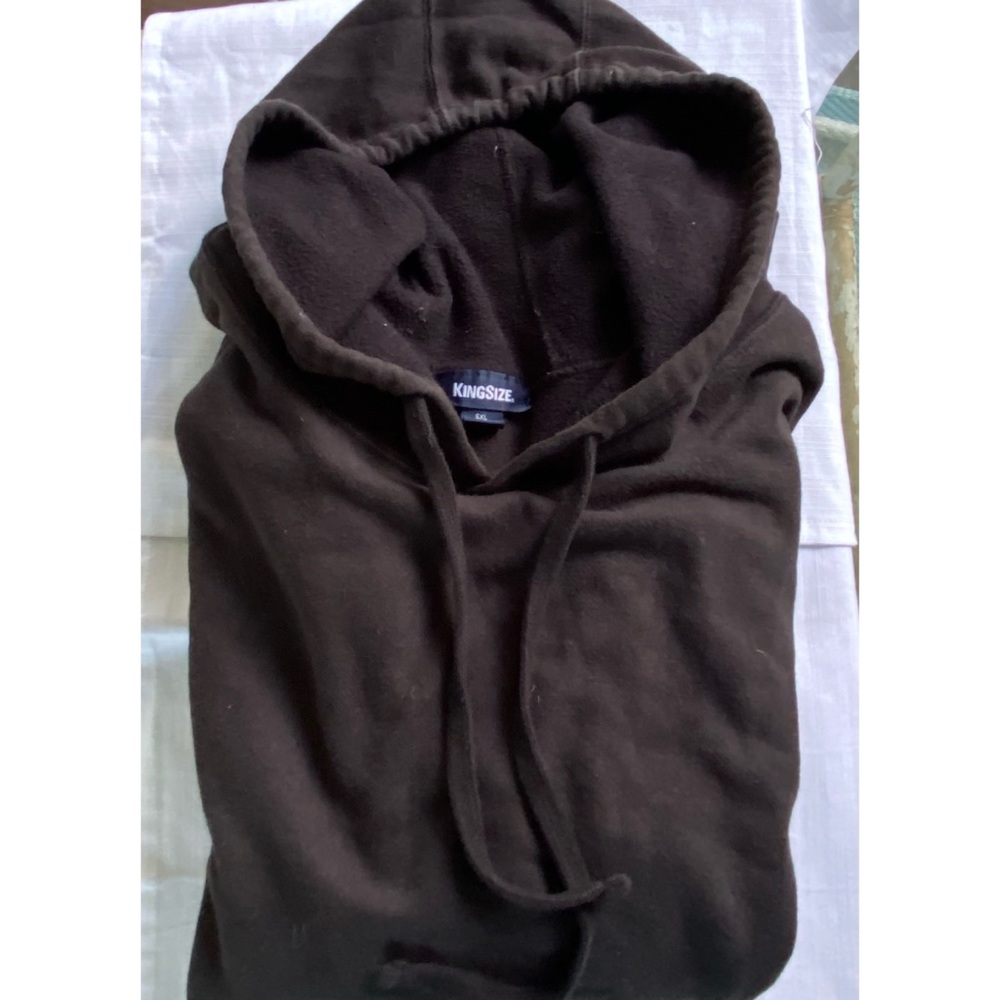 Black sweatshirt